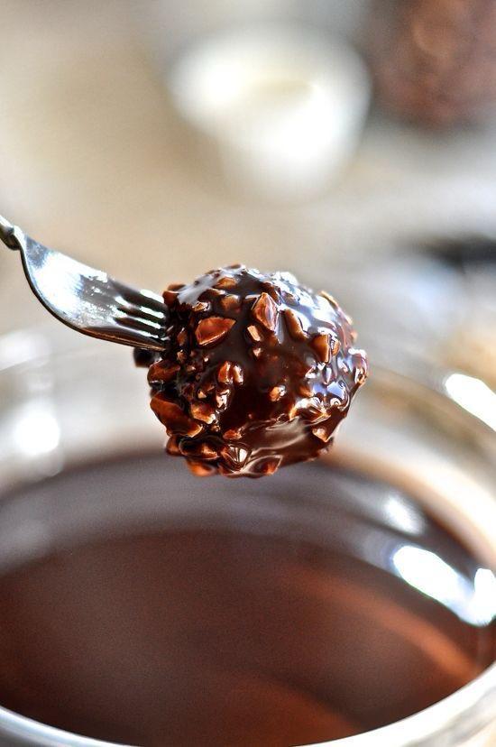 Ferrero Rocher vegan 100 gr - imagine 2